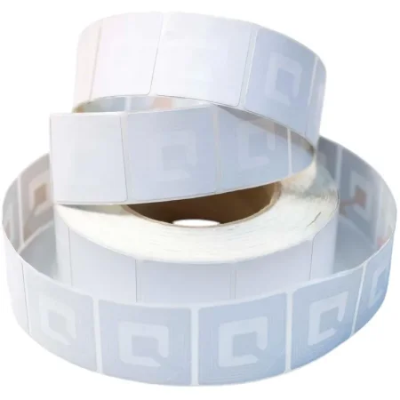 Этикетки деактивируемые белые 40х40 мм (1000 штук в рулоне)