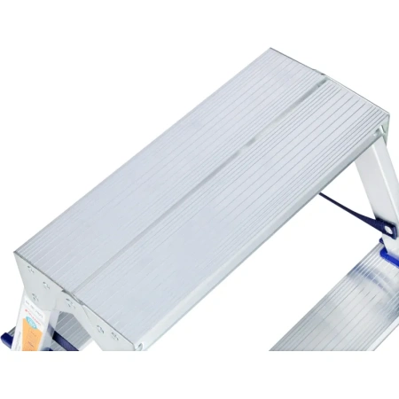 Стремянка алюминиевая 2x2 ступени Комус