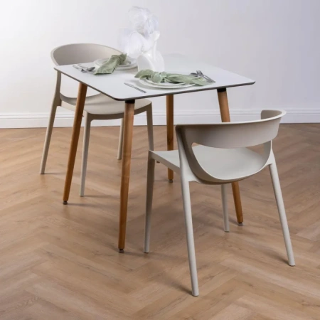 Стул обеденный Evok светло-бежевый (пластик)