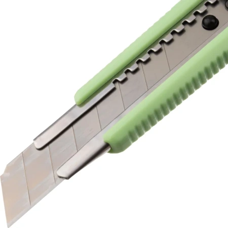 Нож универсальный Attache 18 мм (SX33)